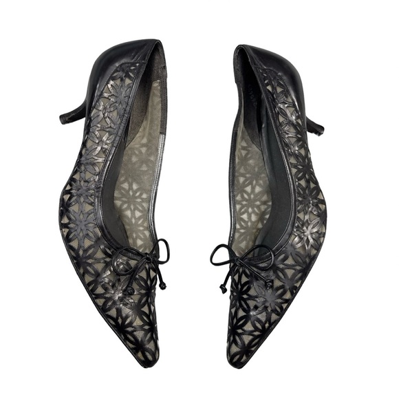 Vintage Stuart Weitzman Black Leather Mesh Kitten Heels Size 9.5 Bow Detail - Picture 5 of 14